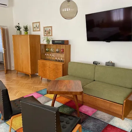 Vintage V Centru Apartmán