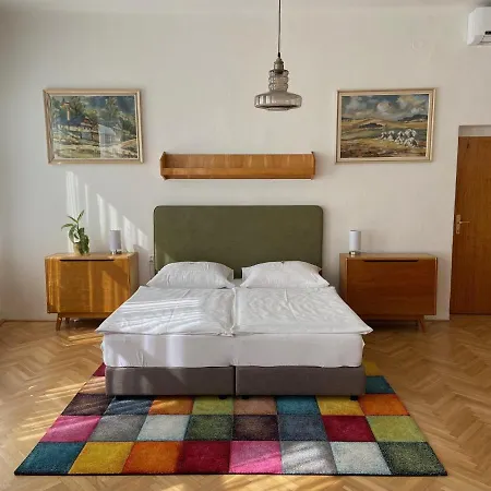Vintage V Centru Apartmán *